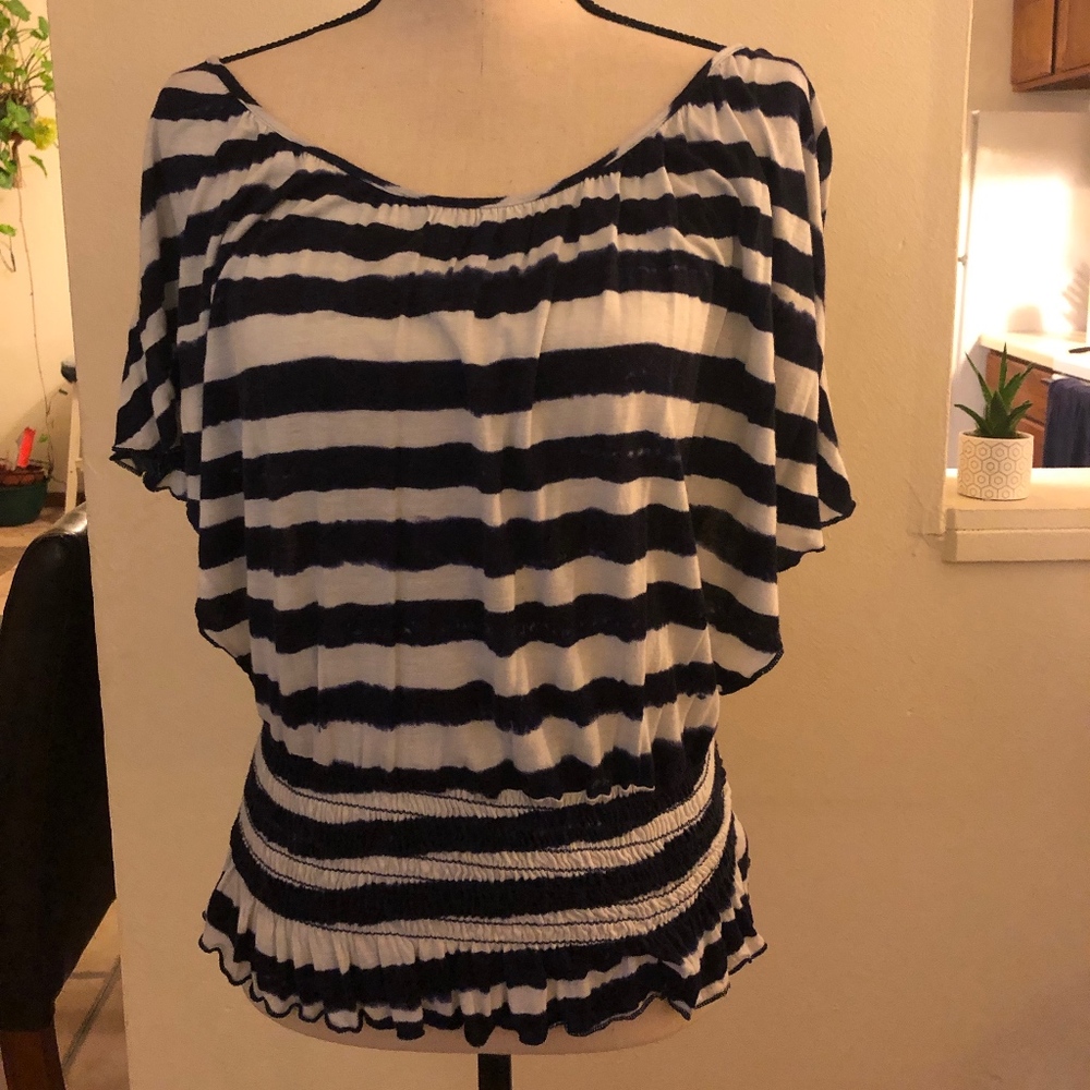 Kiwi Vintage Cinched Striped Top w Flutter Sleeves